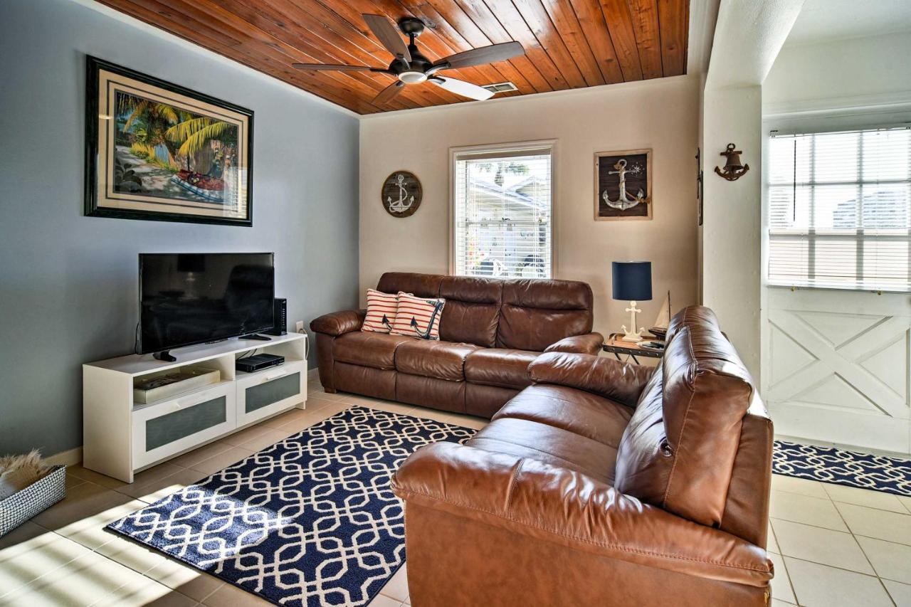 Indian Shores Cottage With Cabana - Steps To Beach! Clearwater Beach Εξωτερικό φωτογραφία